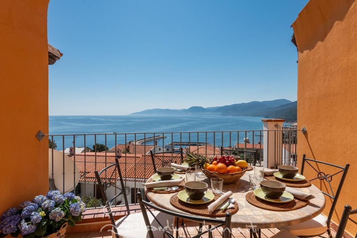 Casa Con Vista Mare Сasa de vacaciones Cala Gonone
